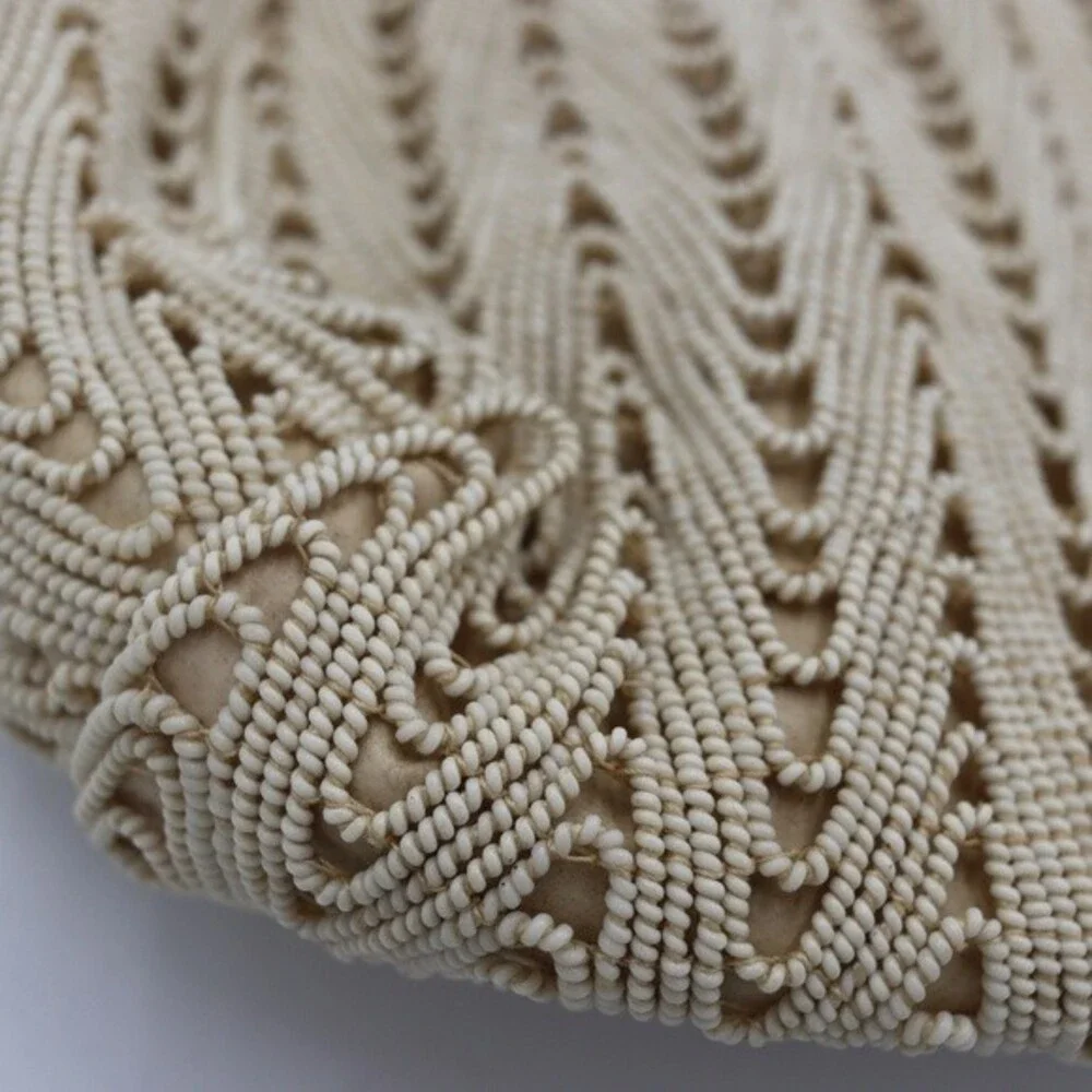 Vintage Cream Beaded Clam Shell Handbag Clutch - Picture 5 of 11